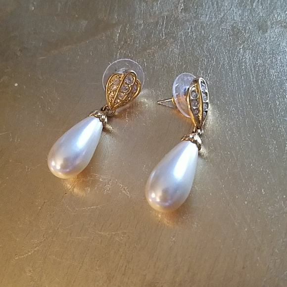 Pearl drop earrings - Picture 1 of 2